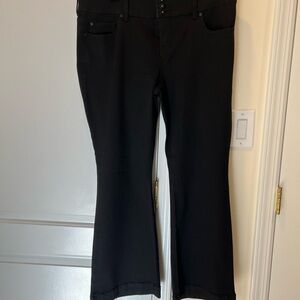 Torrid flare jeans size18s deep black pristine condition